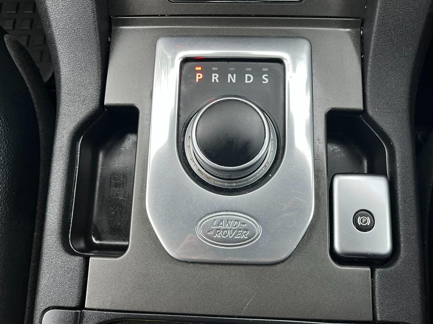 Used Land Rover Discovery 2014 for sale - 77199309: Photo 24