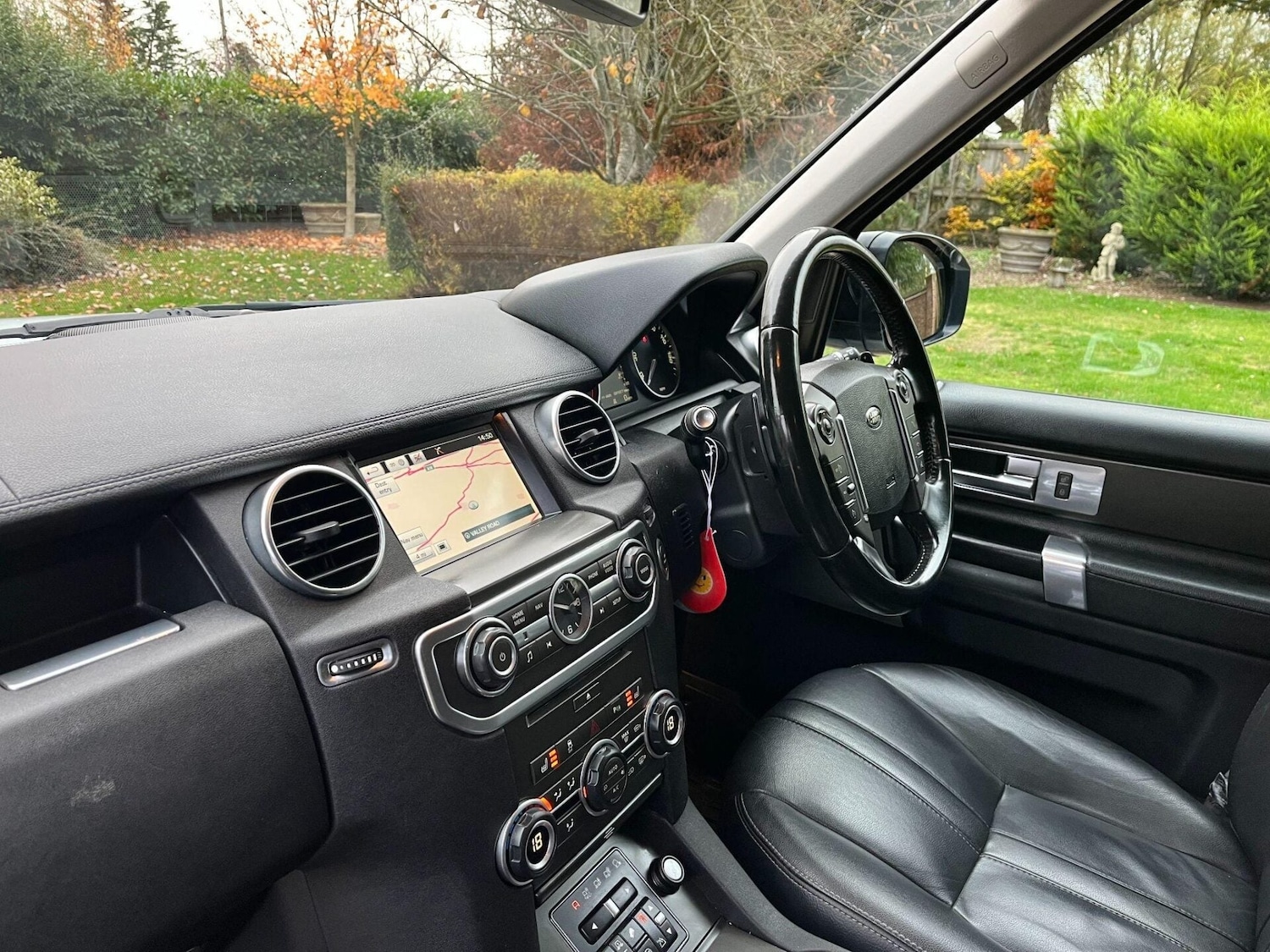 Used Land Rover Discovery 2014 for sale - 77199309: Photo 29