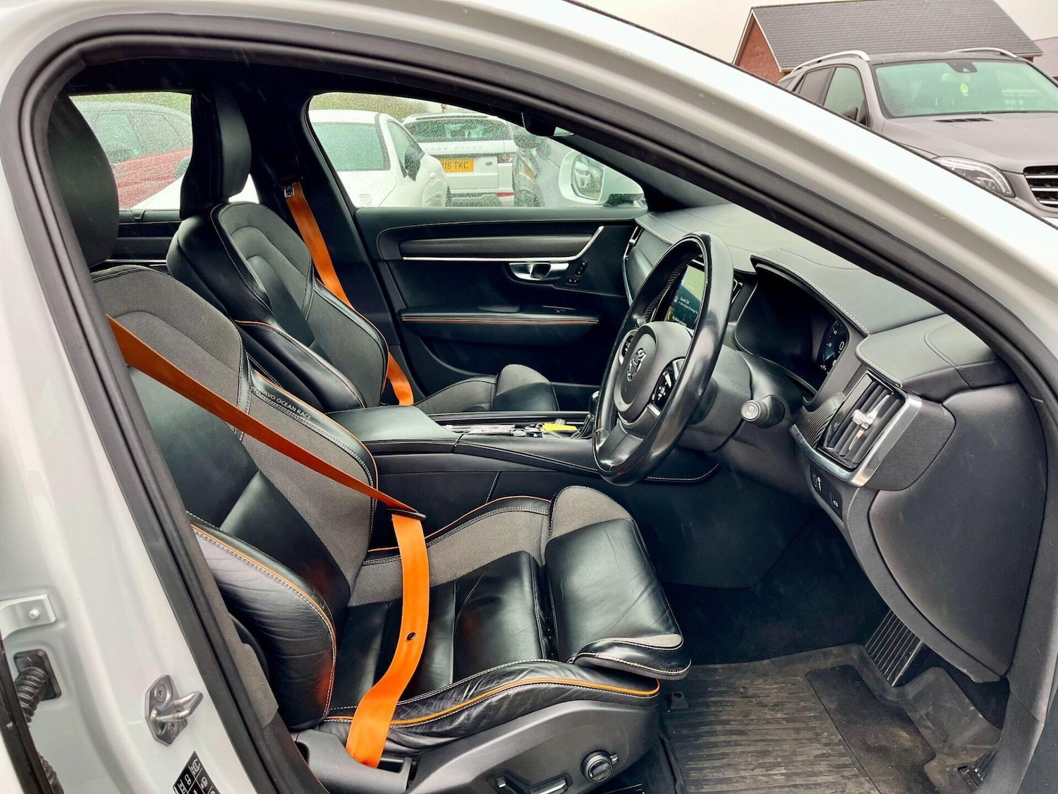 Used Volvo V90 2018 for sale - 78043817: Photo 2