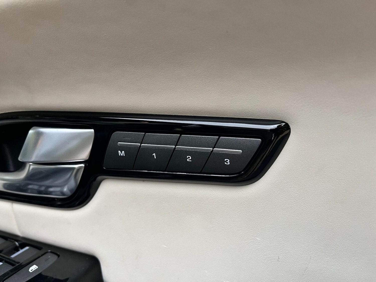 Used Land Rover Range Rover Evoque 2016 for sale - 76776445: Photo 9