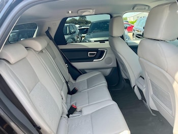 Used Land Rover Discovery Sport 2019 for sale - 78764587: Photo