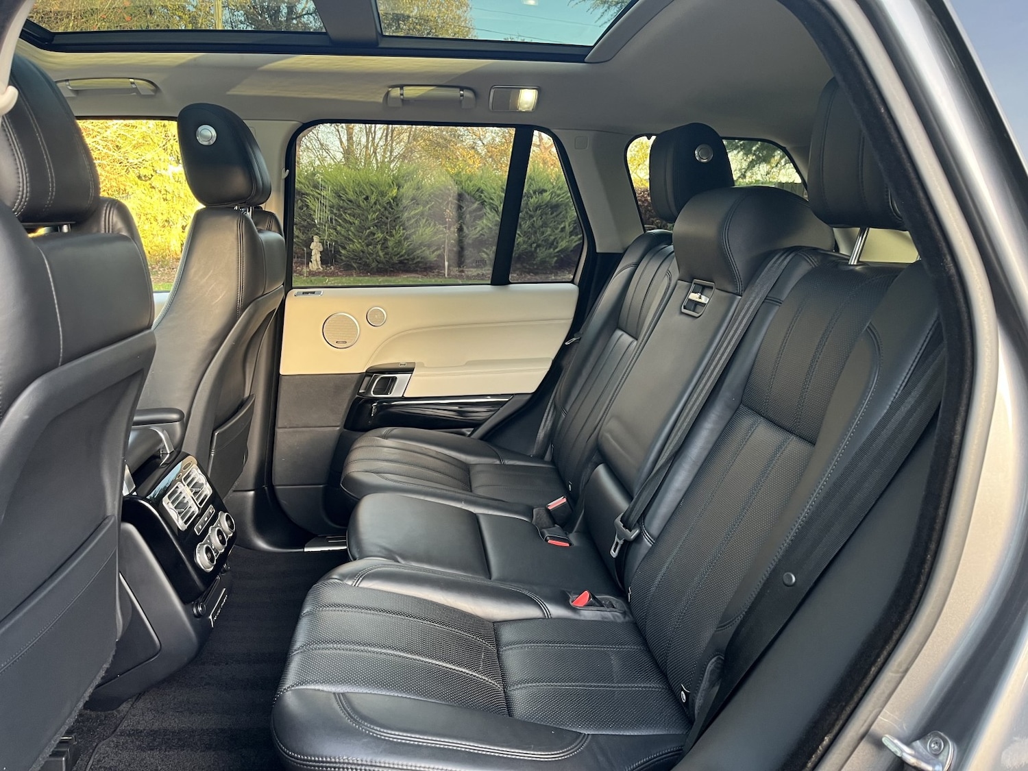 Used Land Rover Range Rover 2016 for sale - 76699292: Photo 4