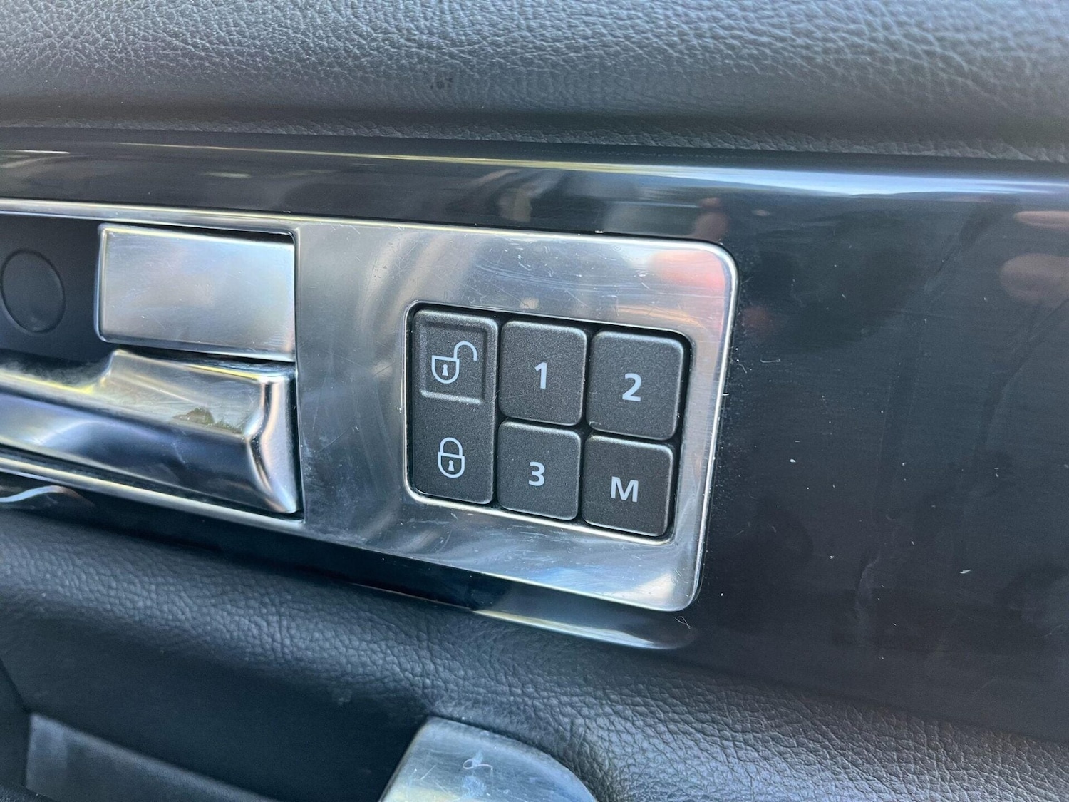 Used Land Rover Discovery 2013 for sale - 76776412: Photo 12