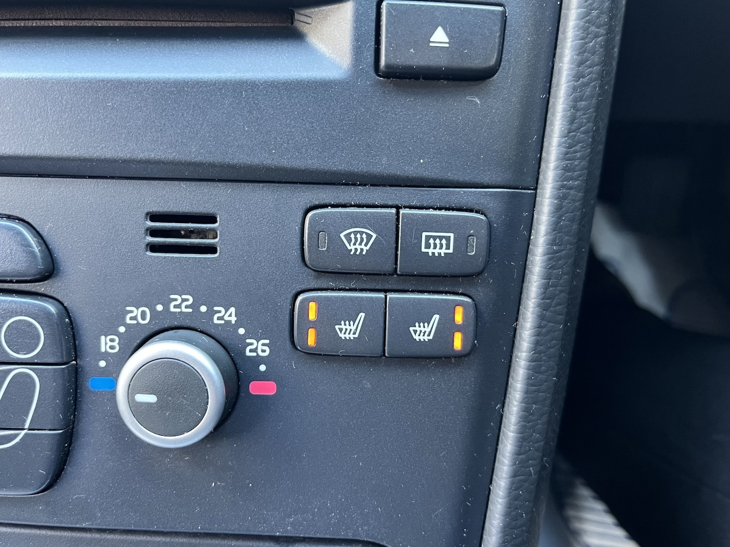 Used Volvo XC90 2007 for sale - 75836290: Photo 24