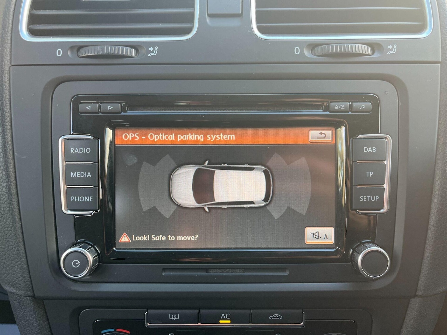 Used Volkswagen Golf 2011 for sale - 77117943: Photo 10