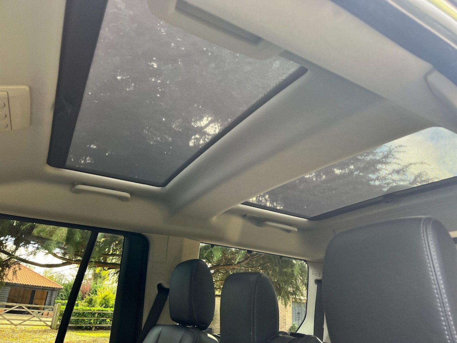 Used Land Rover Discovery 2012 for sale - 76776418: Photo 17