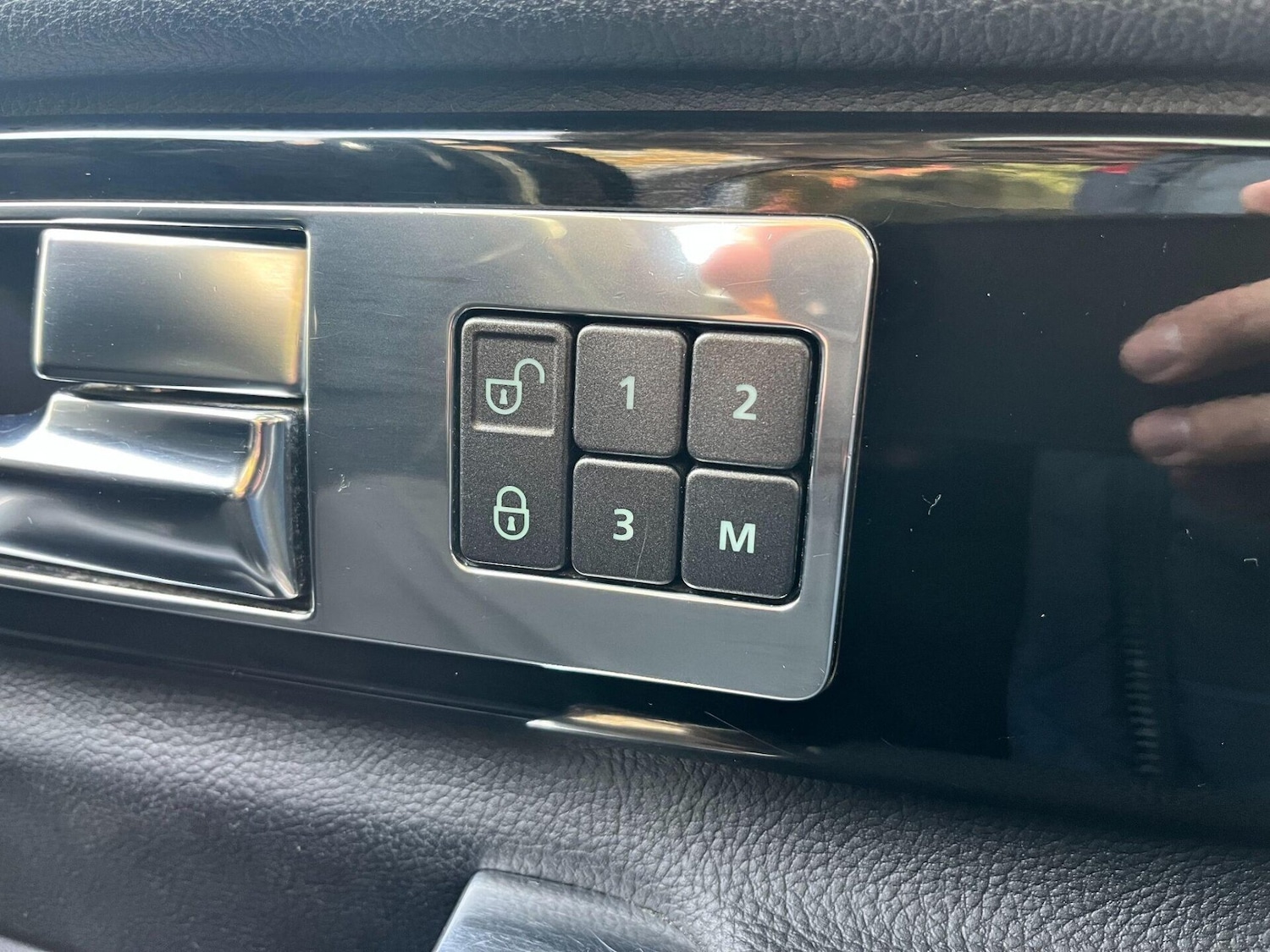 Used Land Rover Discovery 2012 for sale - 76776418: Photo 24