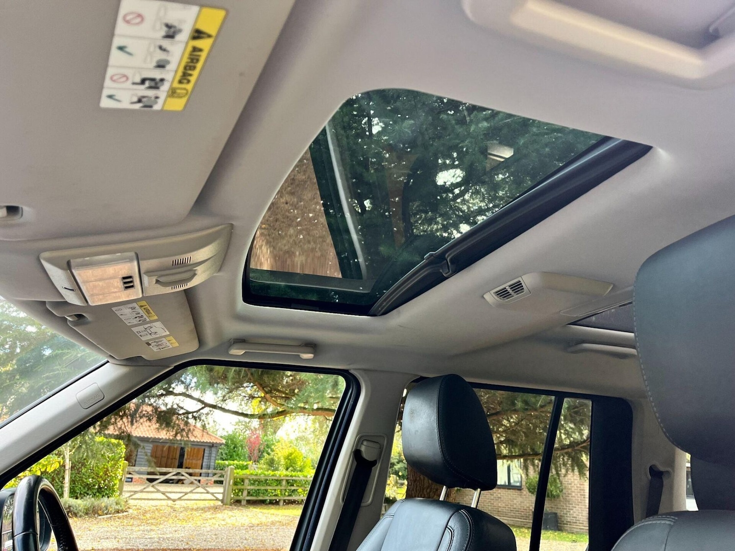 Used Land Rover Discovery 2012 for sale - 76776418: Photo 26