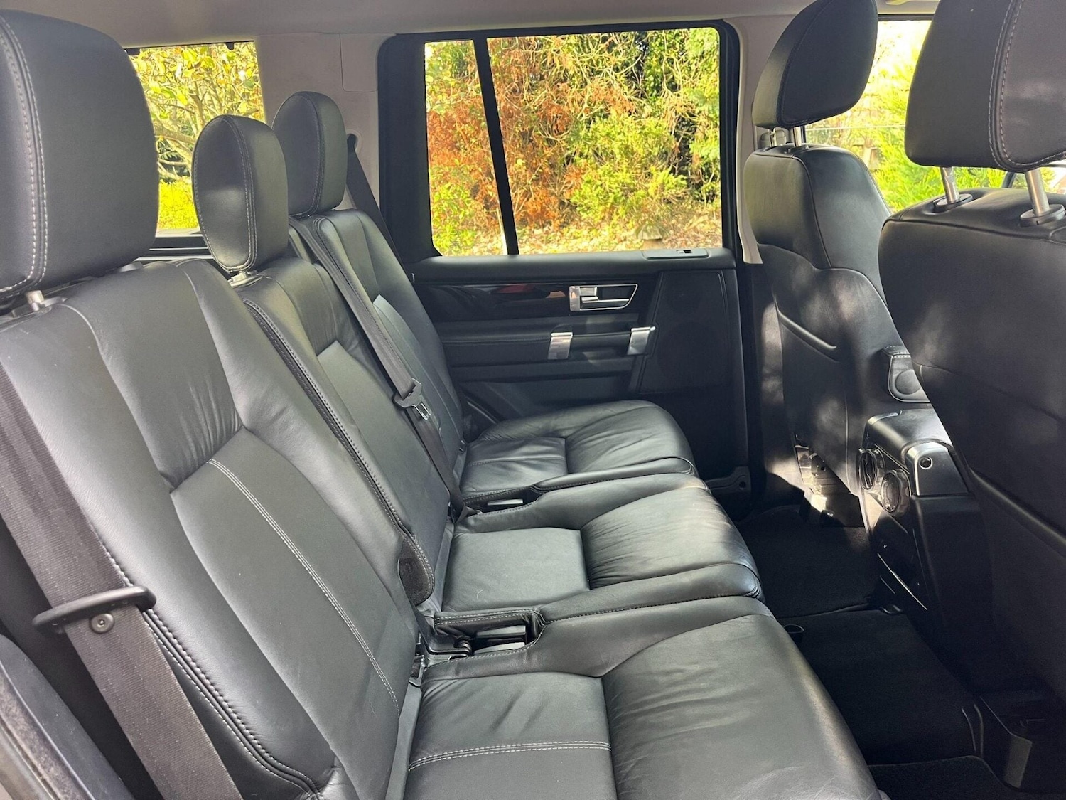 Used Land Rover Discovery 2012 for sale - 76776418: Photo 4