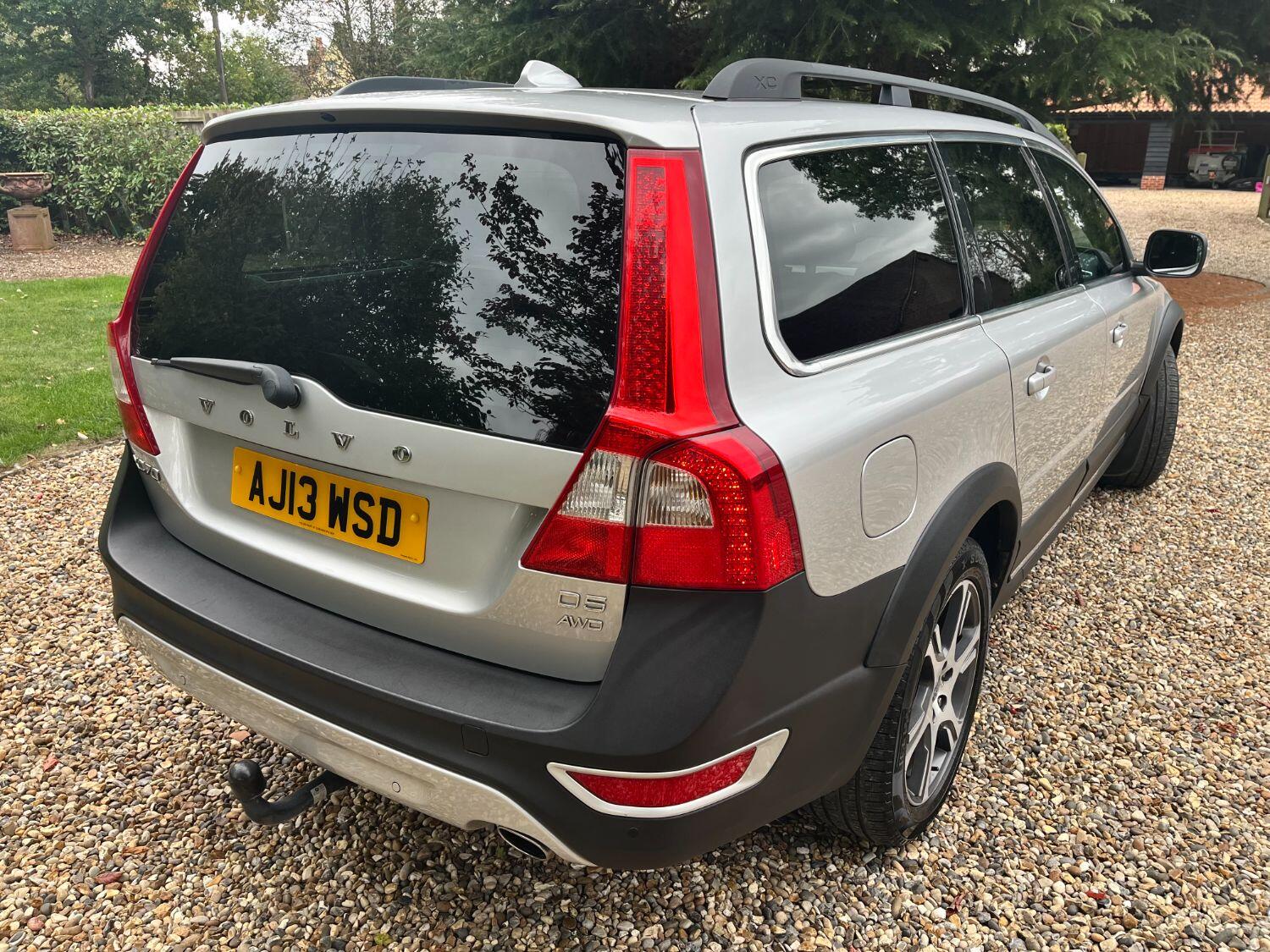 Used Volvo XC70 2013 for sale - 76030773: Photo 16