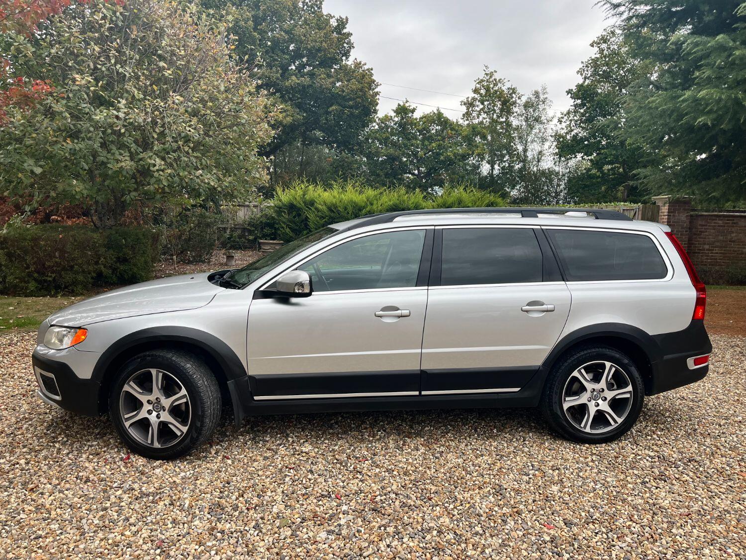 Used Volvo XC70 2013 for sale - 76030773: Photo 8