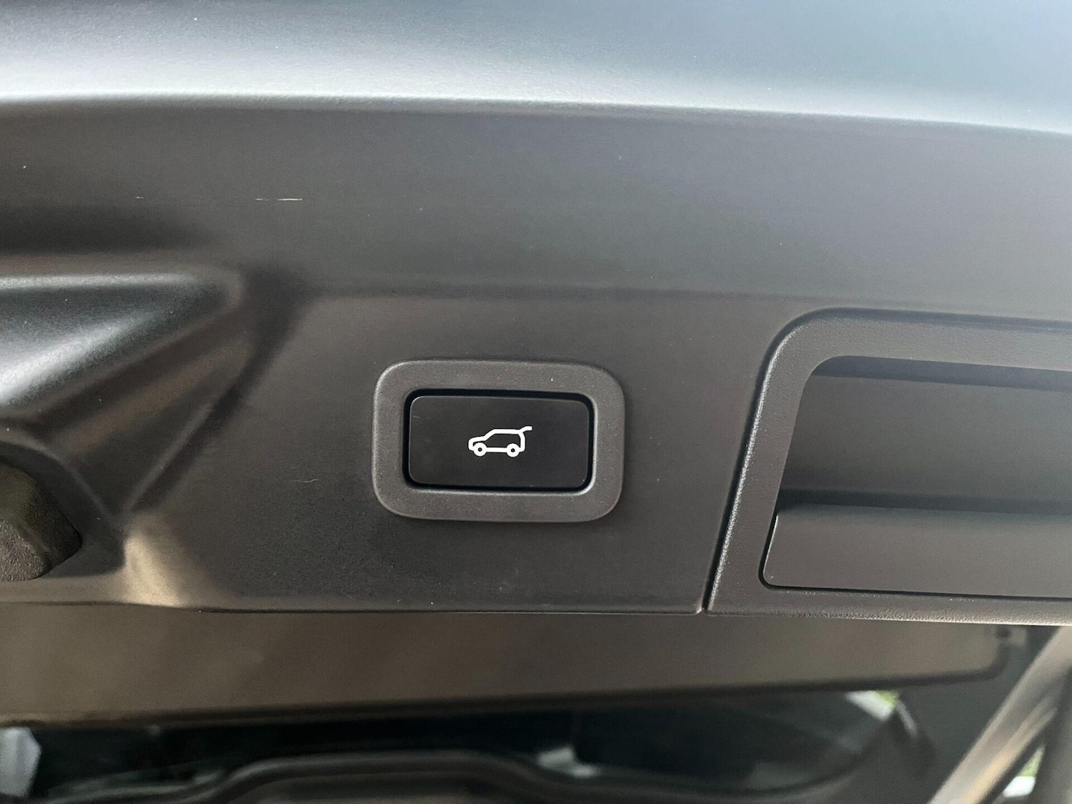 Used Land Rover Range Rover Velar 2019 for sale - 76776444: Photo 16