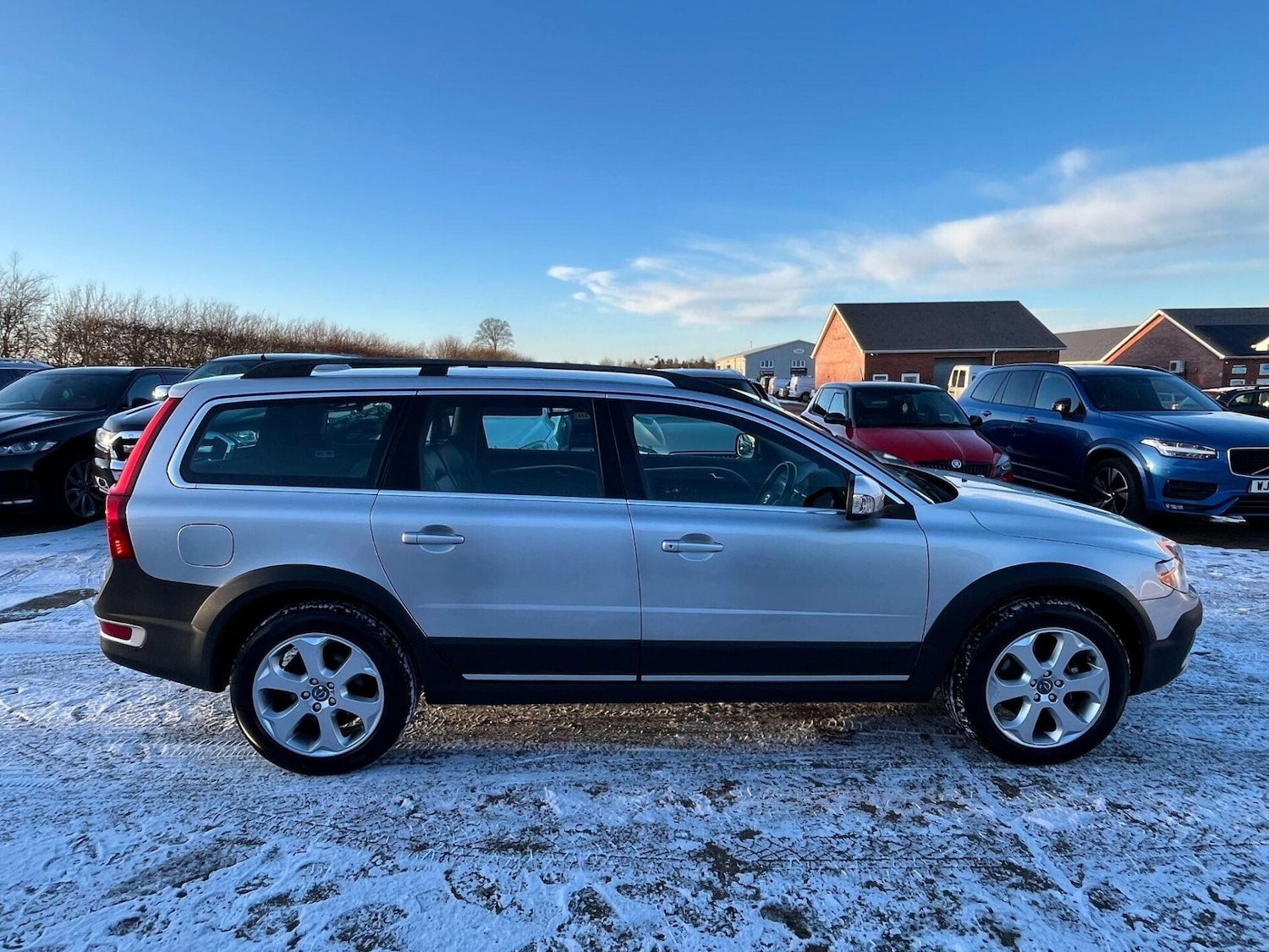 Used Volvo XC70 2011 for sale - 77032856: Photo 17