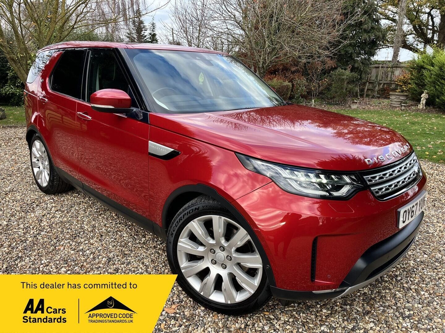 Used Land Rover Discovery 2017 for sale - 76776410: Photo 1