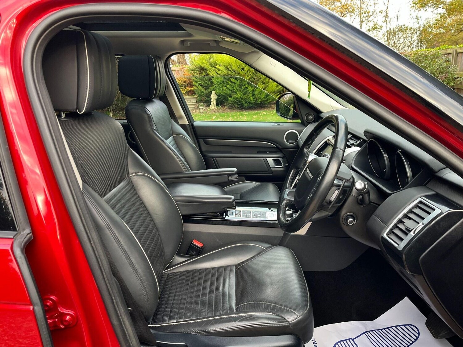 Used Land Rover Discovery 2017 for sale - 76776410: Photo 34