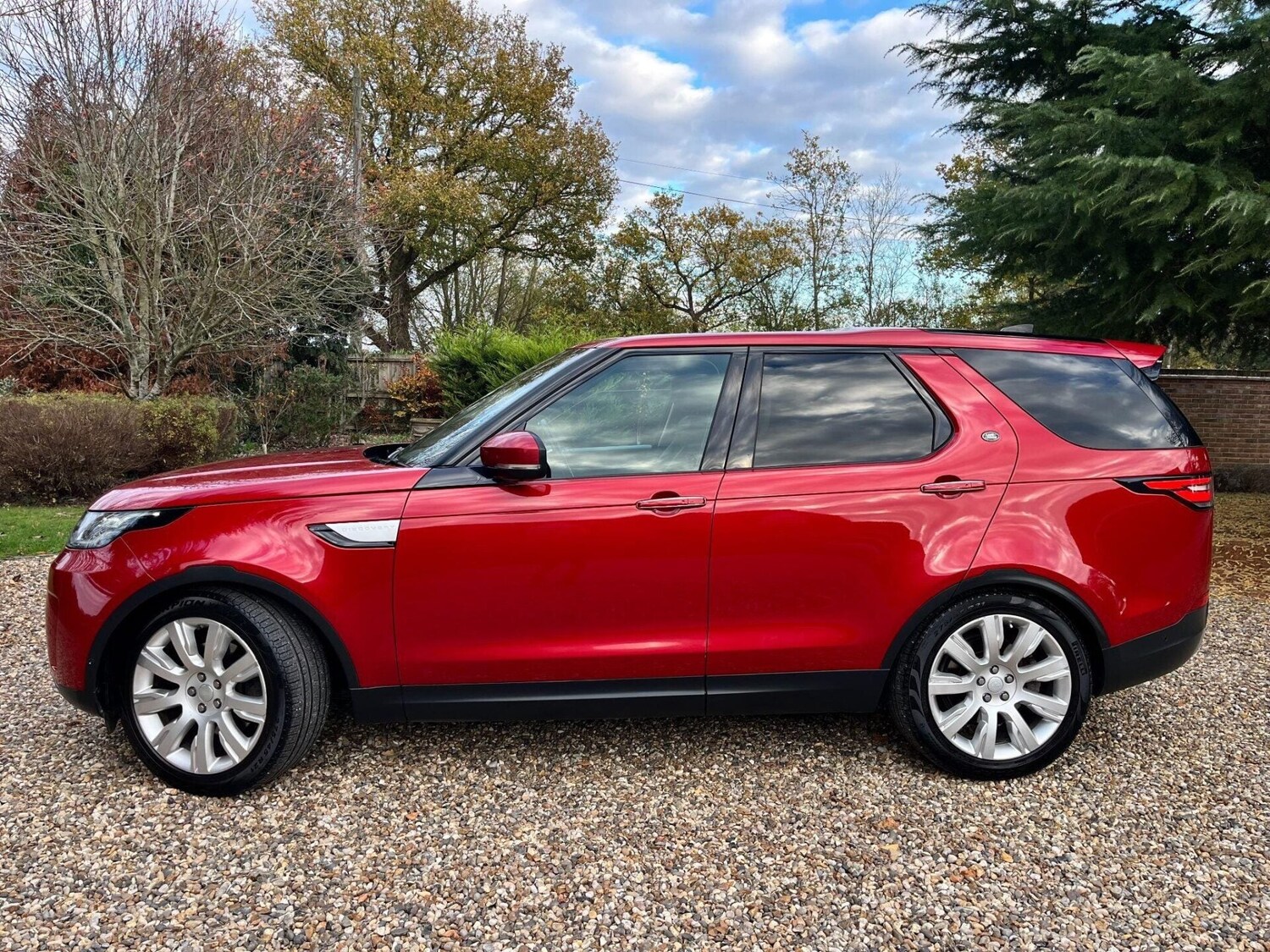 Used Land Rover Discovery 2017 for sale - 76776410: Photo 8