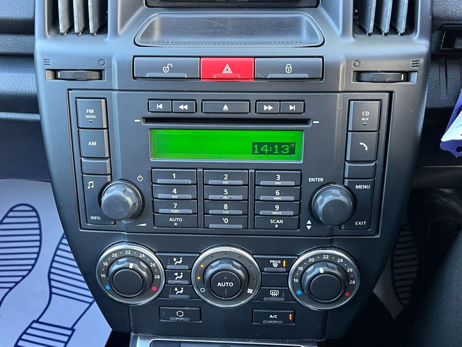 Used Land Rover Freelander 2011 for sale - 76776435: Photo 15