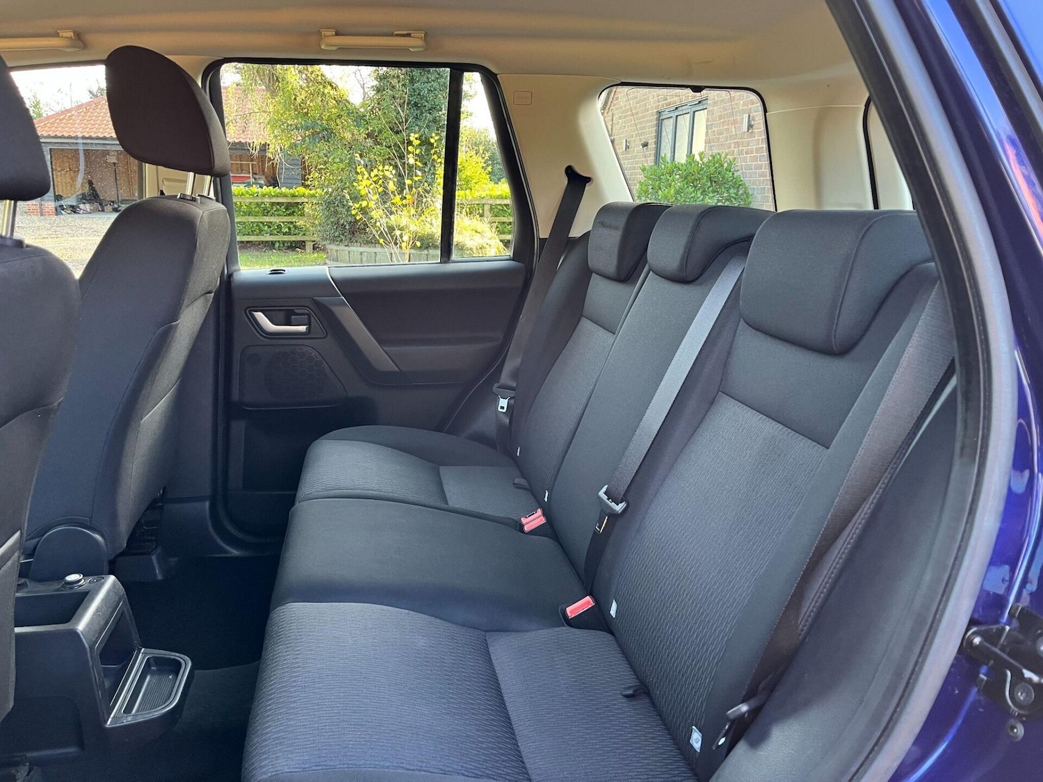 Used Land Rover Freelander 2011 for sale - 76776435: Photo 26