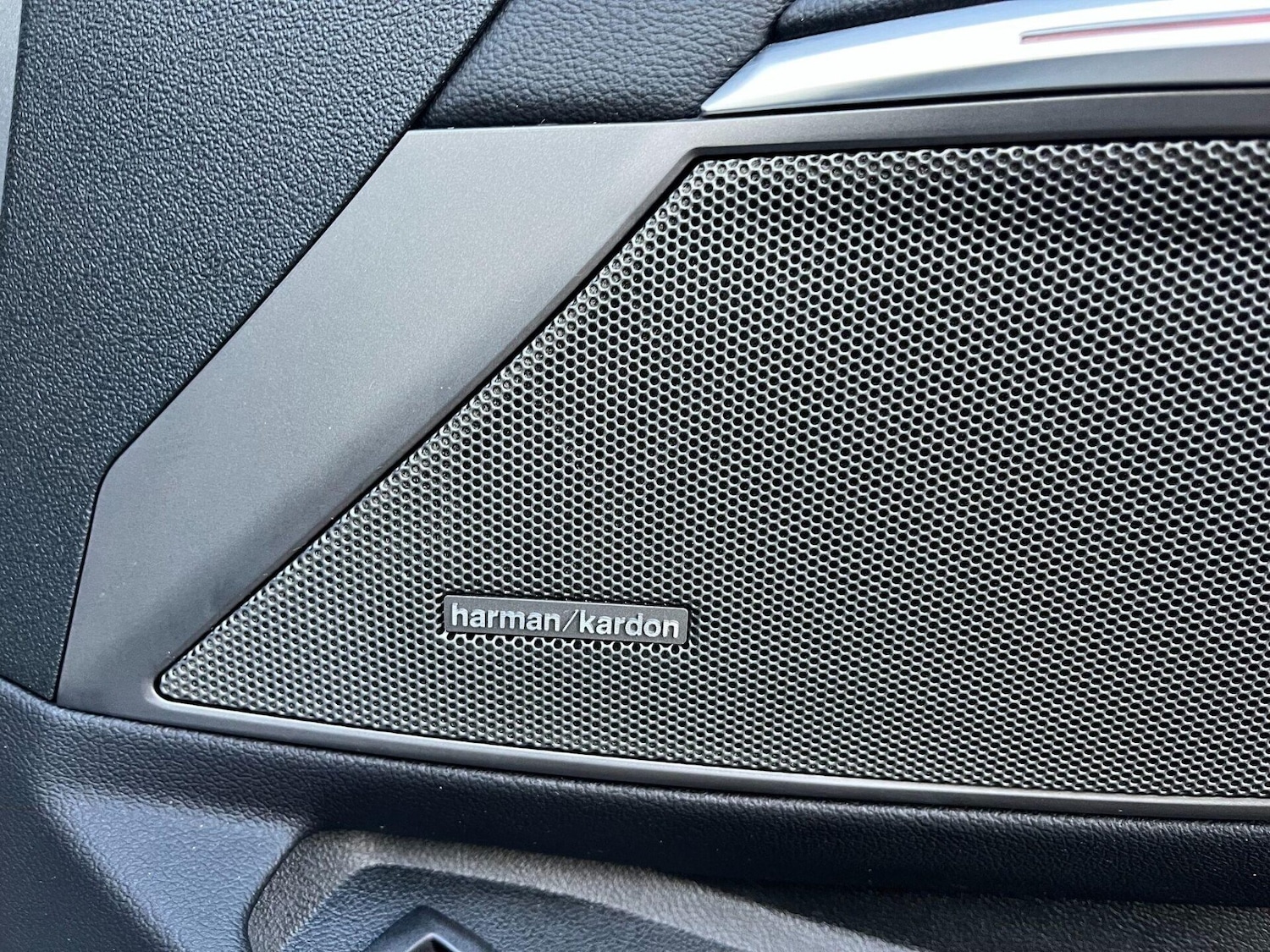 Used BMW 3 Series 2019 for sale - 77435943: Photo 12