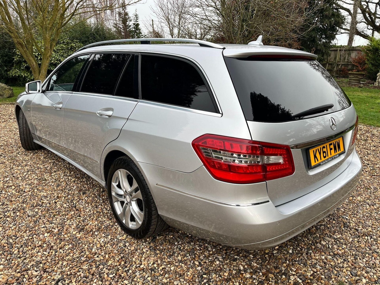 Used Mercedes-Benz E Class 2011 for sale - 77223157: Photo 13