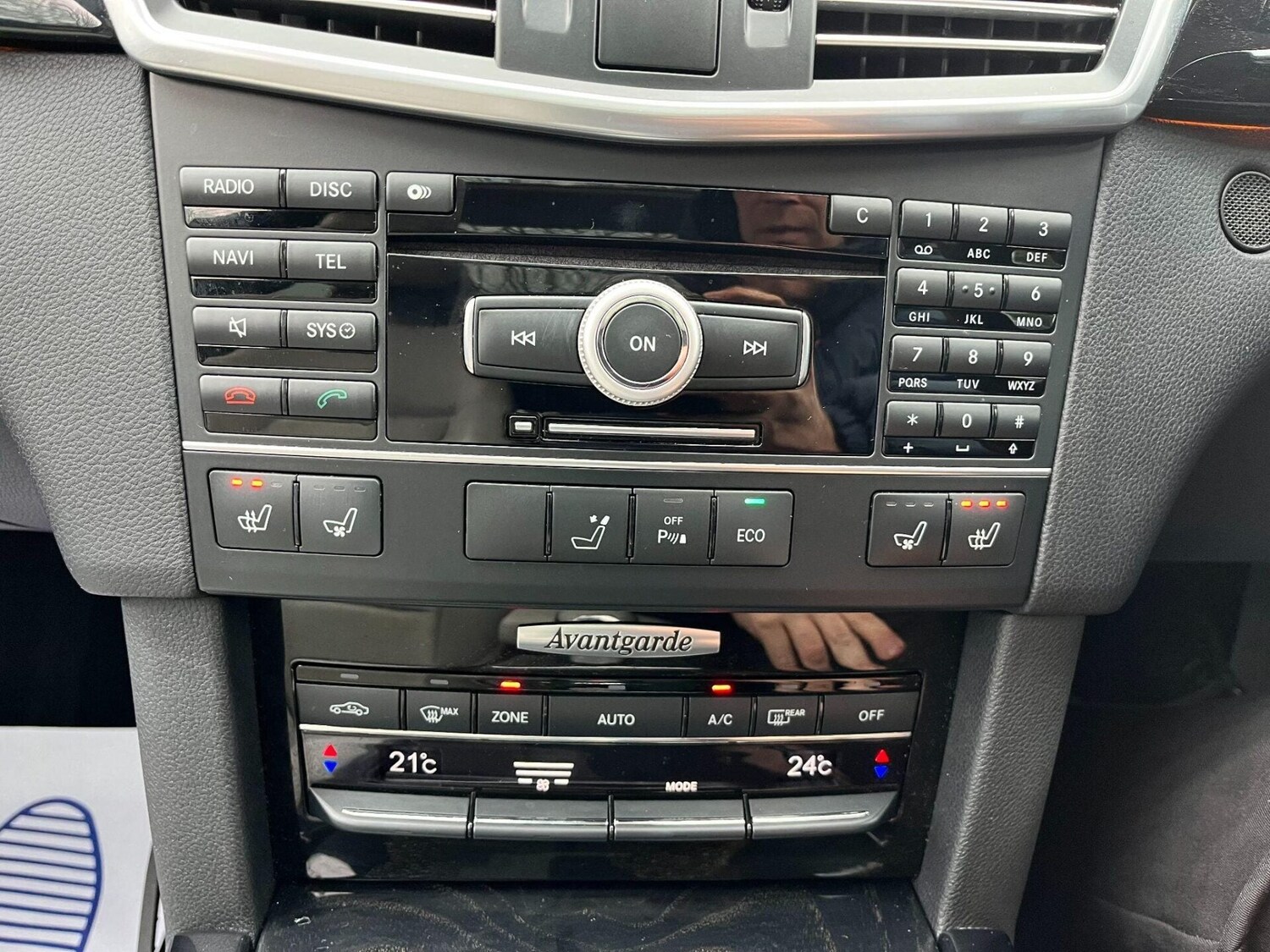 Used Mercedes-Benz E Class 2011 for sale - 77223157: Photo 17