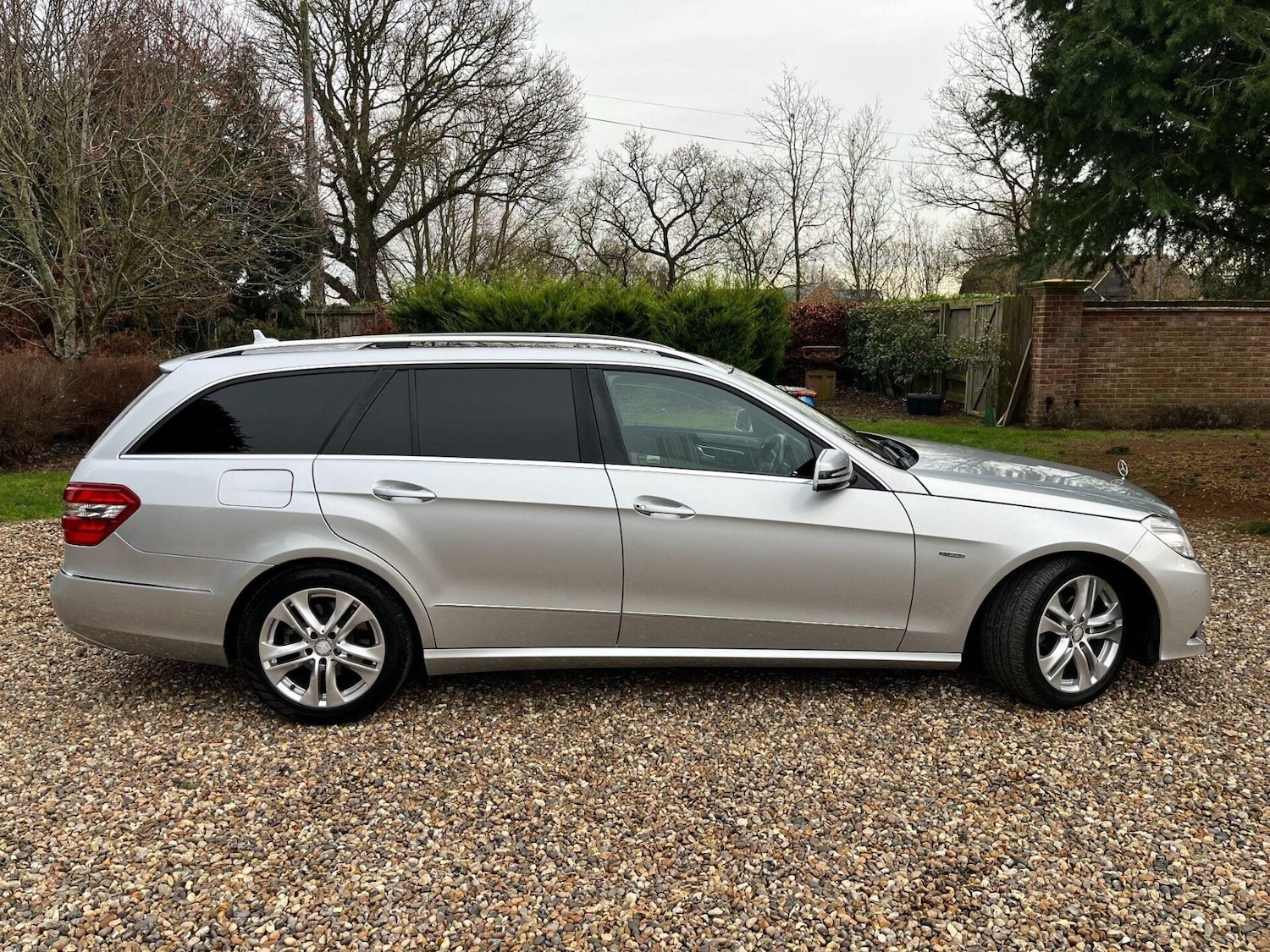 Used Mercedes-Benz E Class 2011 for sale - 77223157: Photo 22