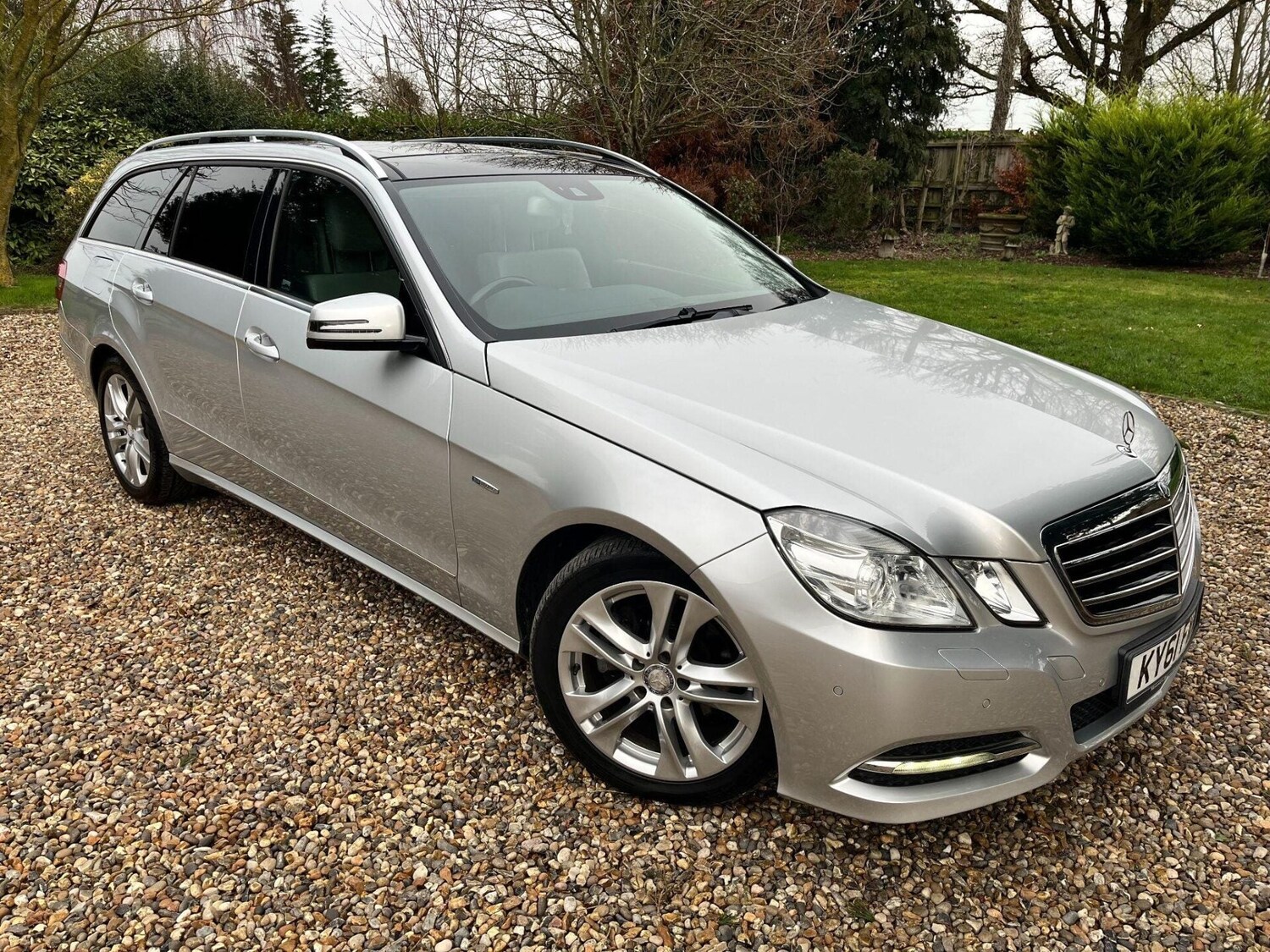 Used Mercedes-Benz E Class 2011 for sale - 77223157: Photo 26
