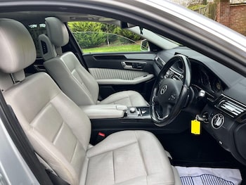 Used Mercedes-Benz E Class 2011 for sale - 77223157: Photo