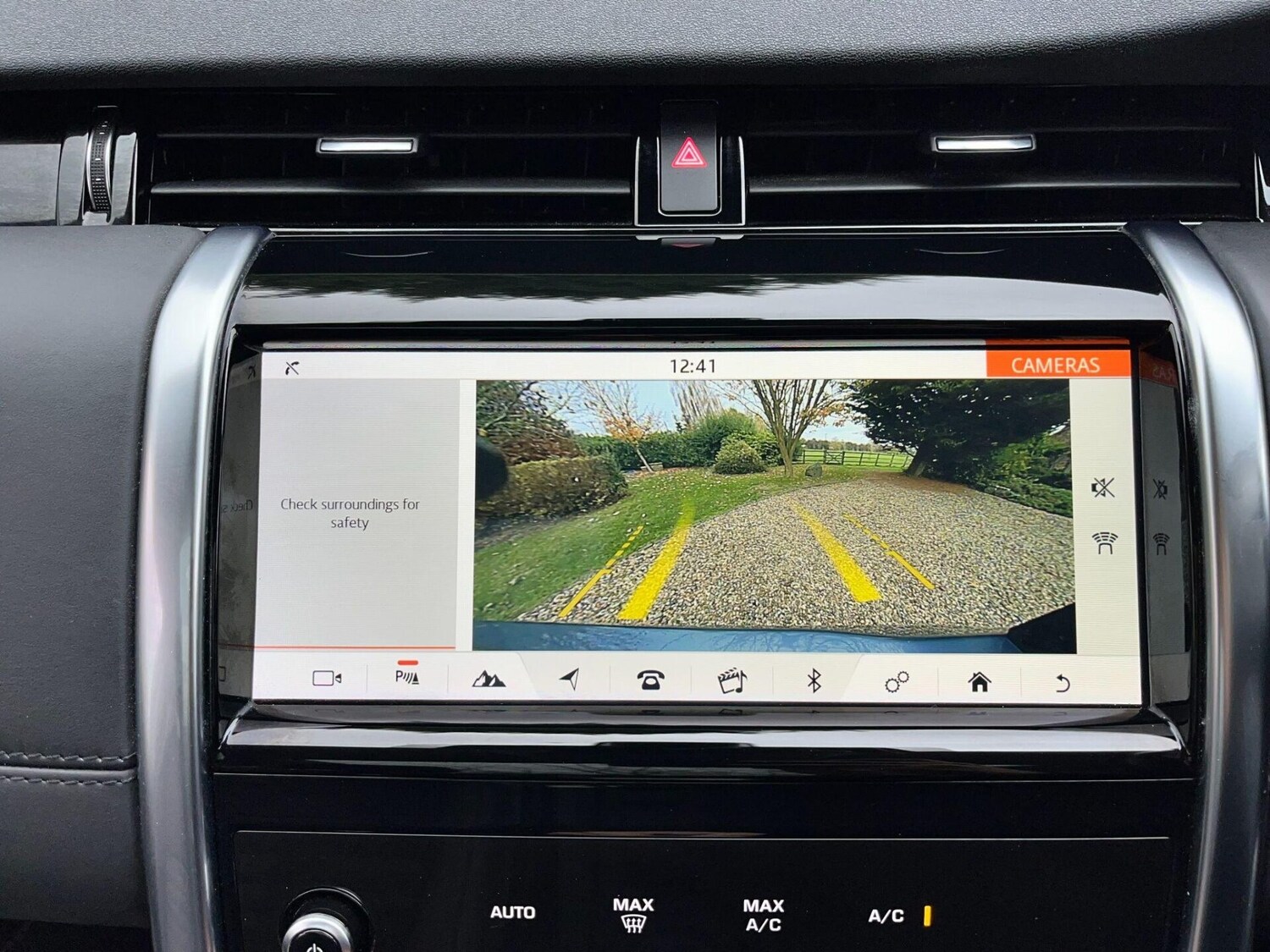 Used Land Rover Discovery Sport 2020 for sale - 76776431: Photo 16