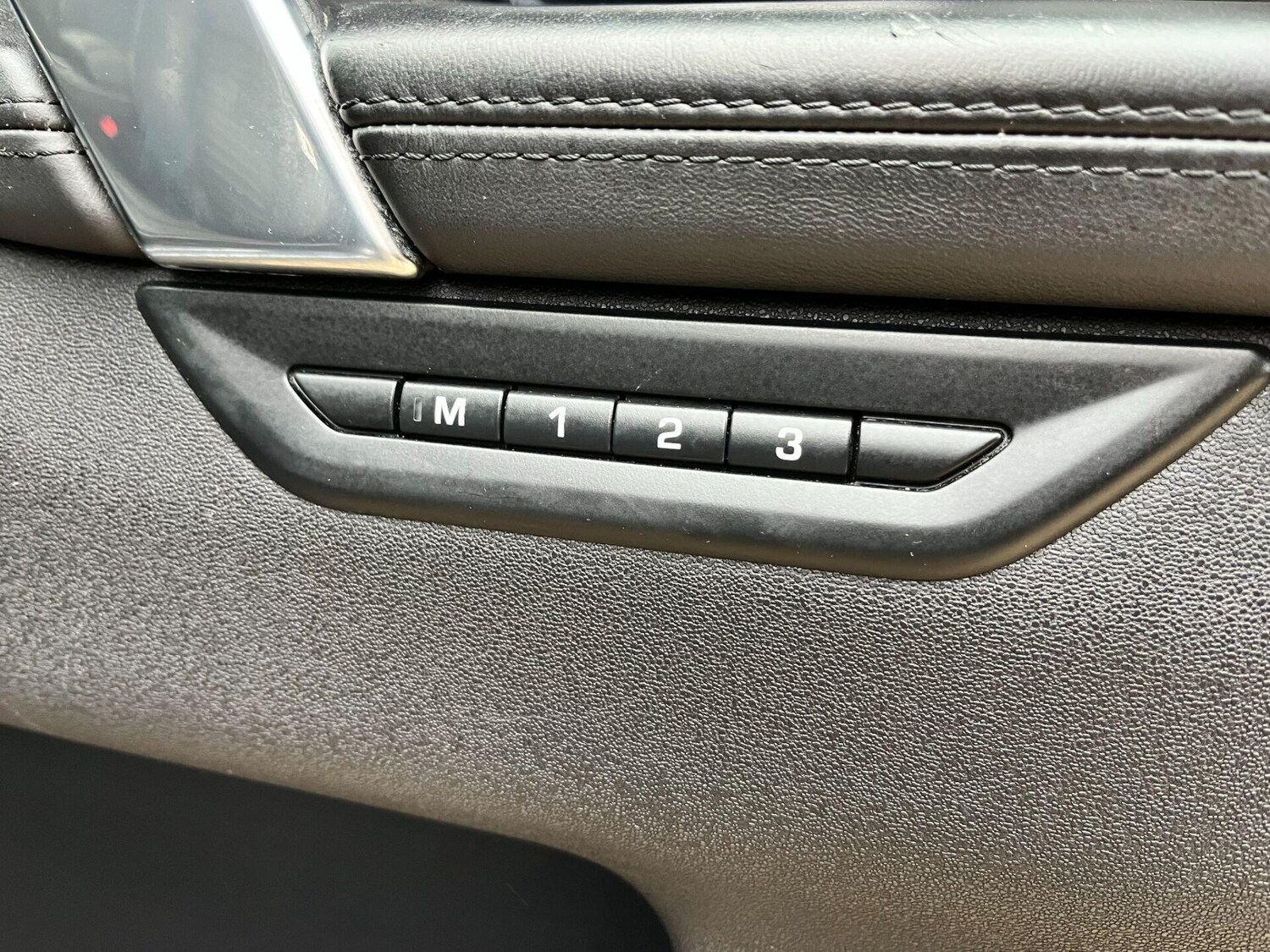 Used Land Rover Discovery Sport 2020 for sale - 76776431: Photo 20