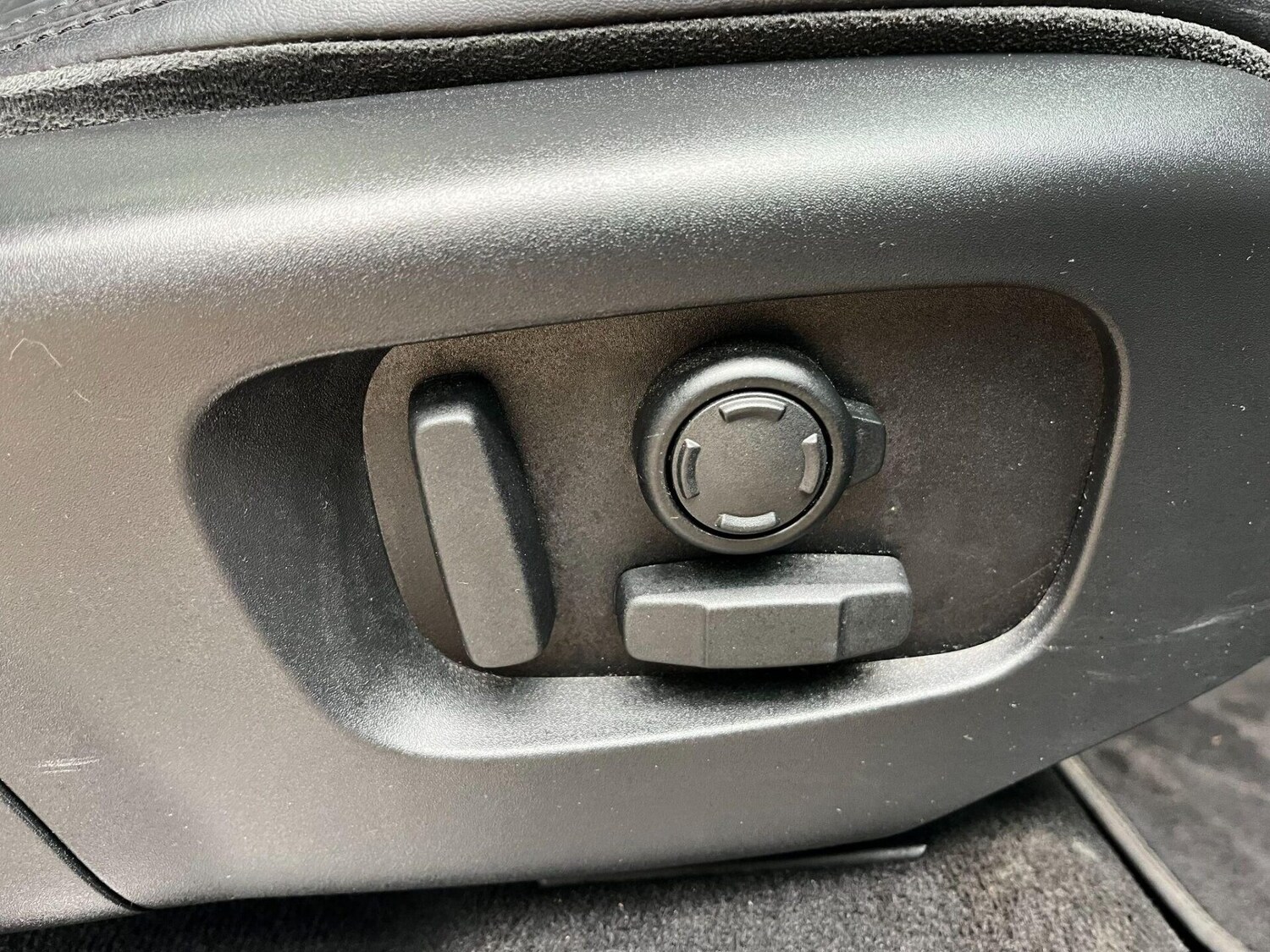 Used Land Rover Discovery Sport 2020 for sale - 76776431: Photo 21