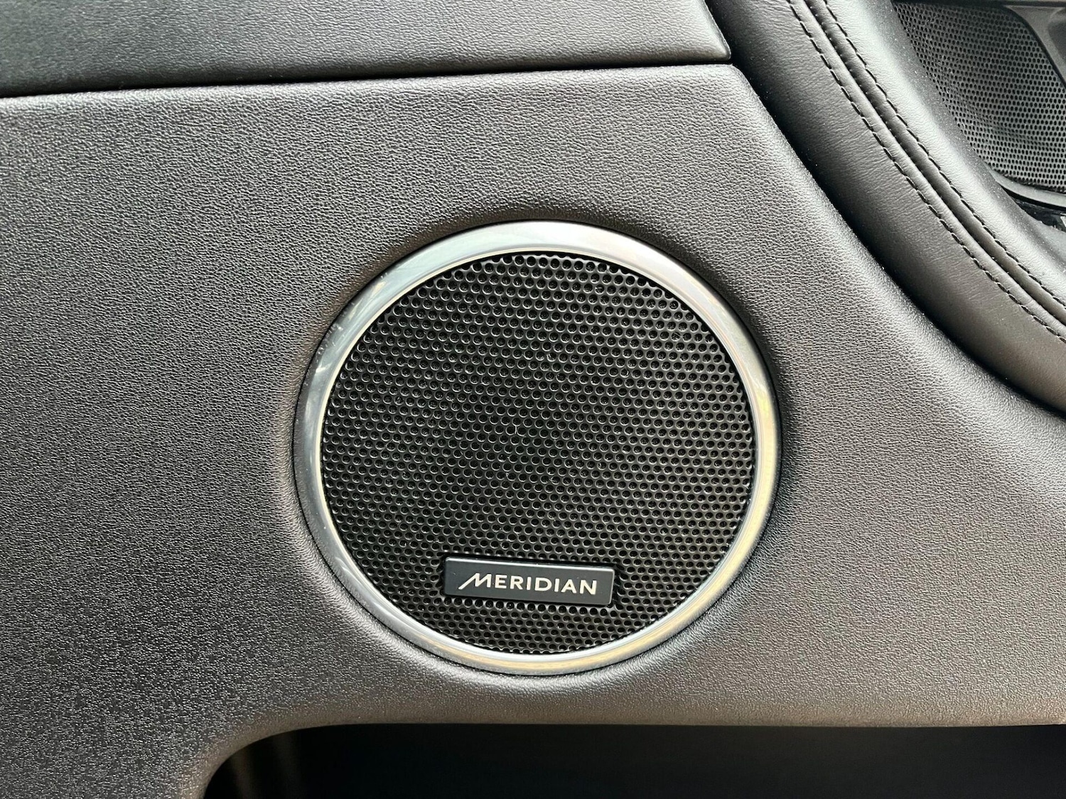 Used Land Rover Discovery Sport 2020 for sale - 76776431: Photo 31