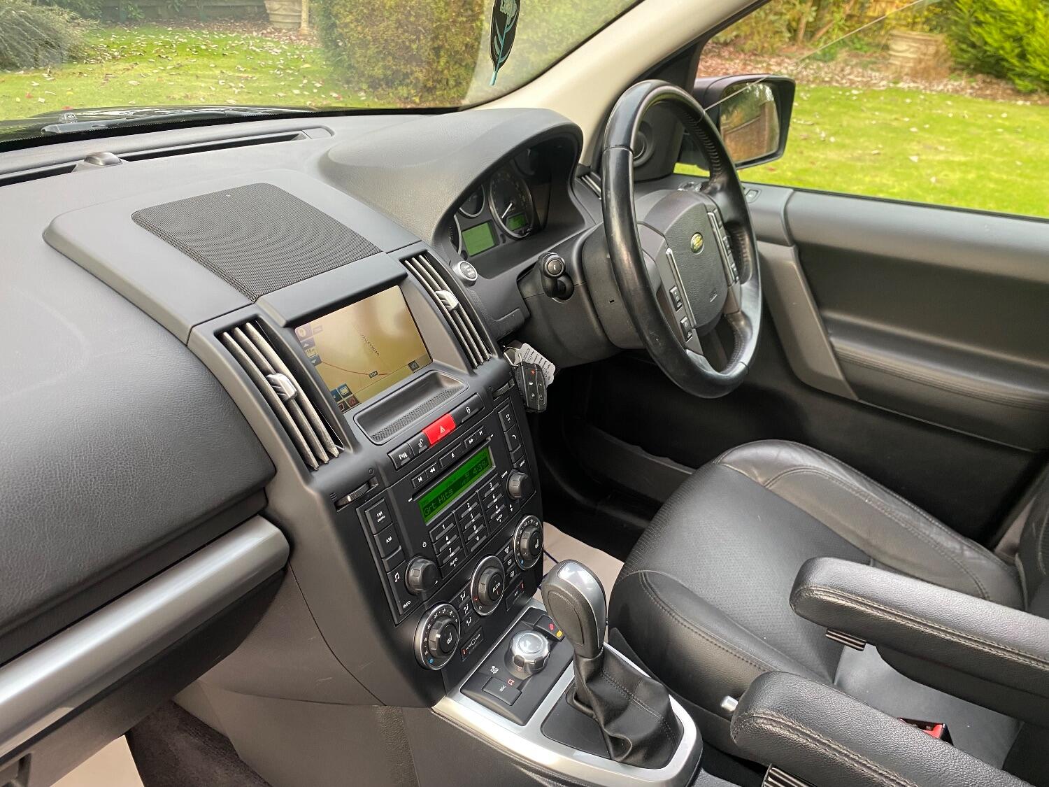 Used Land Rover Freelander 2 2010 for sale - 76211847: Photo 2