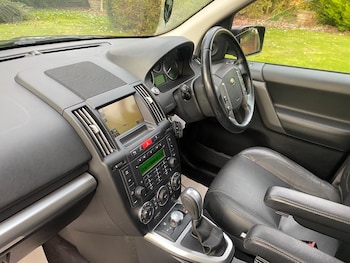 Used Land Rover Freelander 2 2010 for sale - 76211847: Photo 2