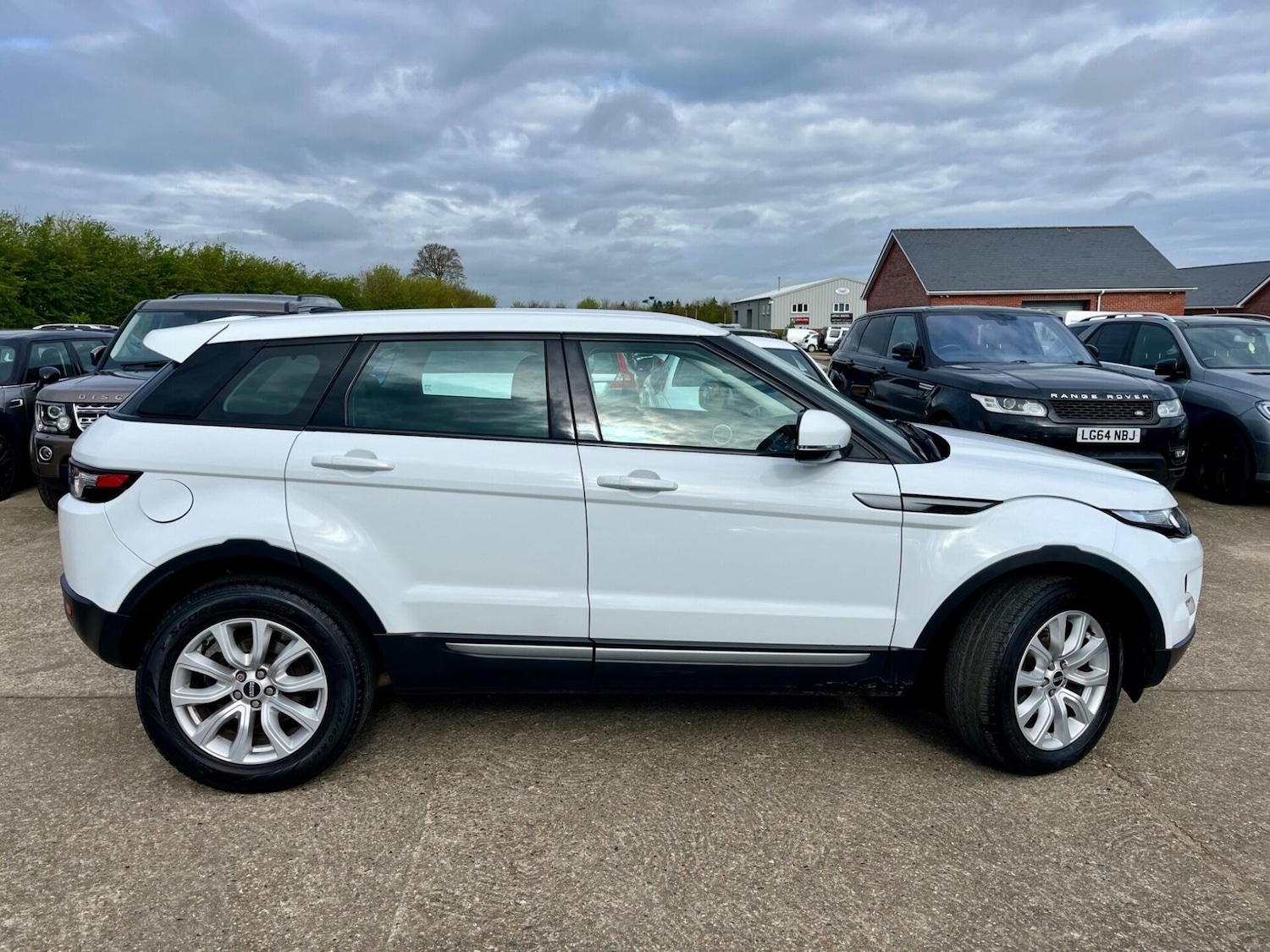 Used Land Rover Range Rover Evoque 2012 for sale - 78131726: Photo 2