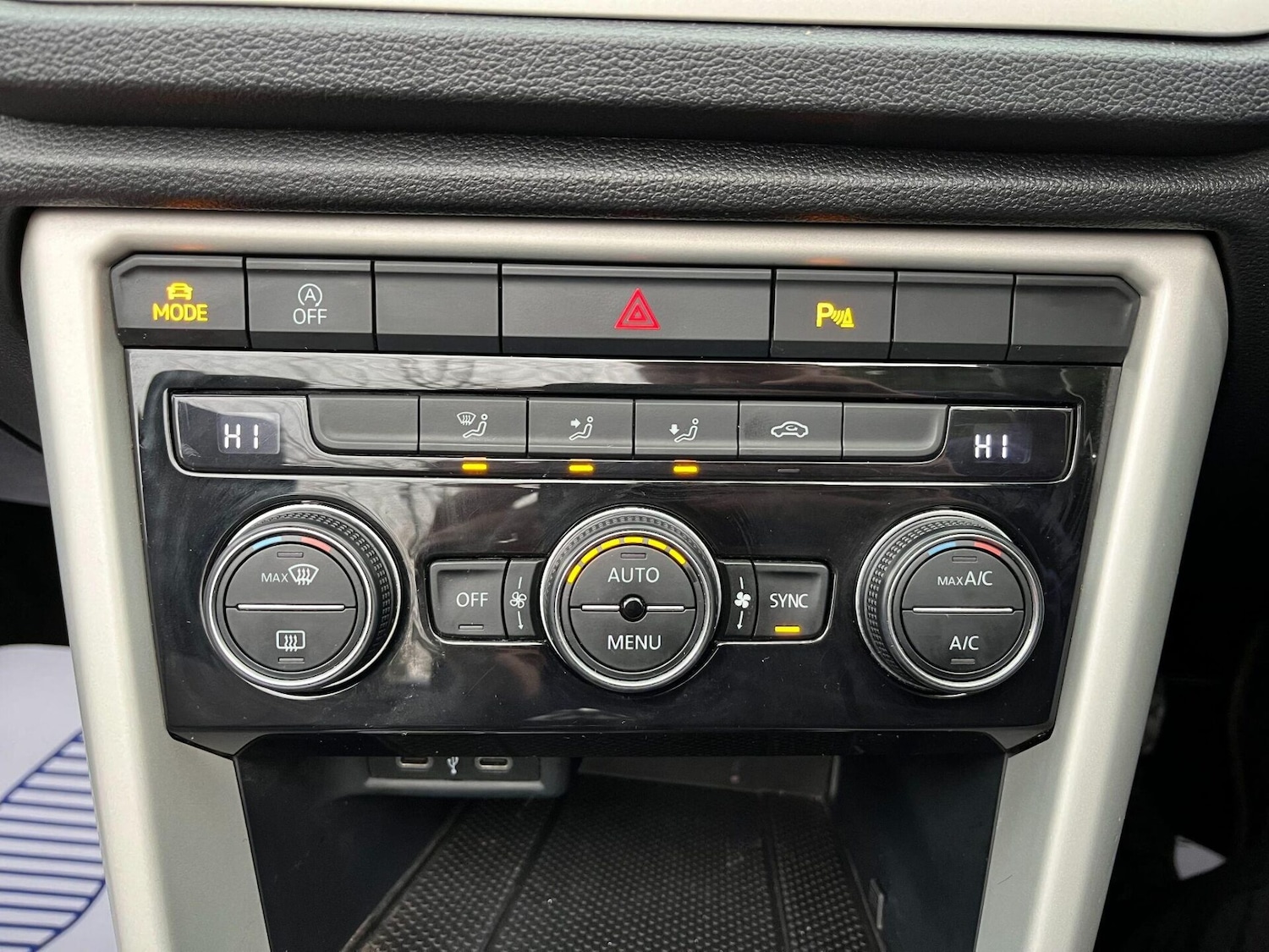 Used Volkswagen T-Roc 2020 for sale - 76776414: Photo 15