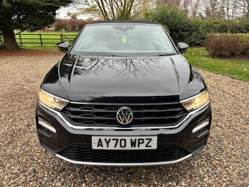 Used Volkswagen T-Roc 2020 for sale - 76776414: Photo