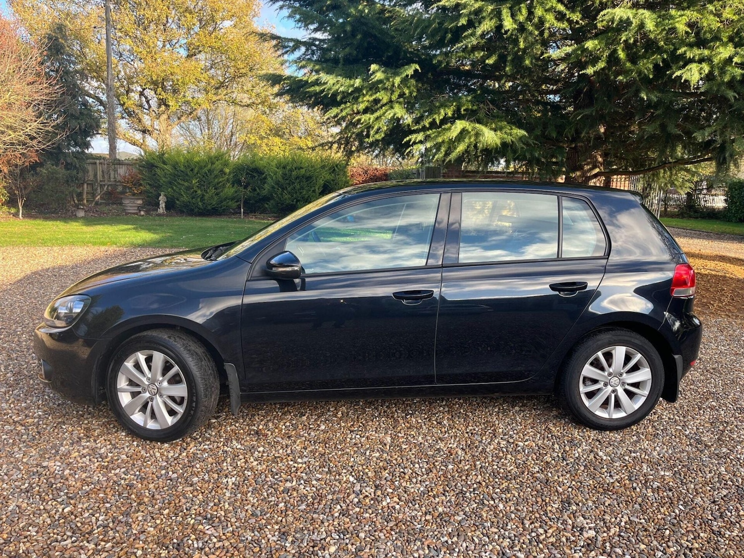 Used Volkswagen Golf 2011 for sale - 77199353: Photo 9