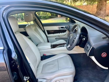Used Jaguar XF 2011 for sale - 75523641: Photo