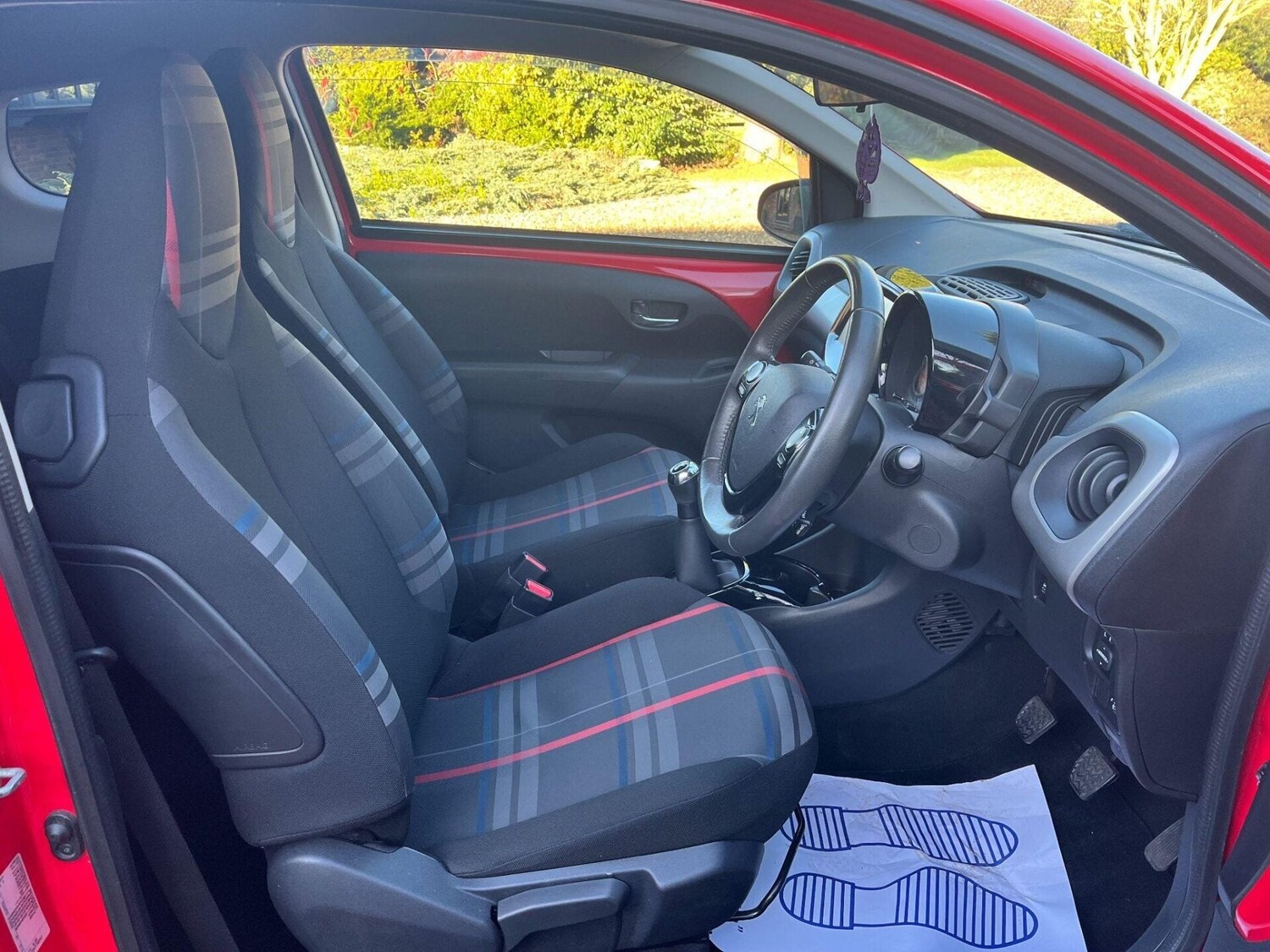 Used Peugeot 108 2015 for sale - 76776448: Photo 25