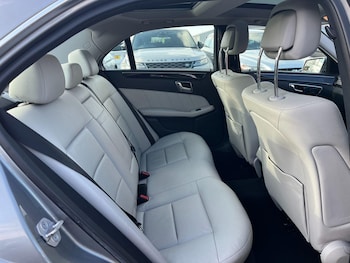 Used Mercedes-Benz E Class 2010 for sale - 77805077: Photo