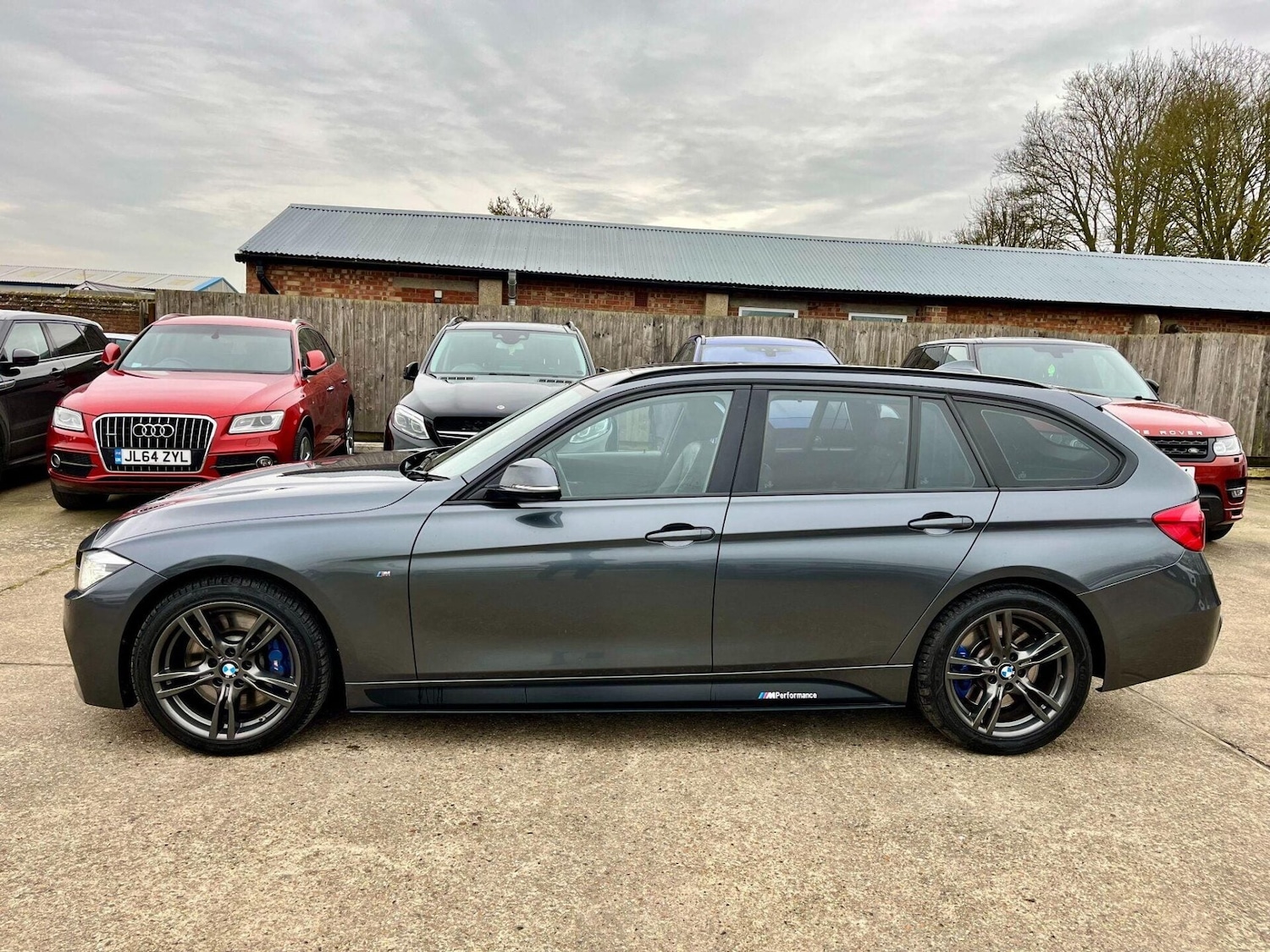 Used BMW 3 Series 2017 for sale - 77602123: Photo 10