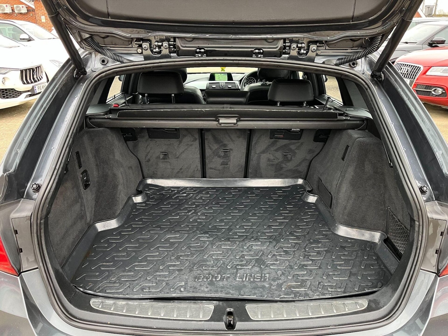 Used BMW 3 Series 2017 for sale - 77602123: Photo 13