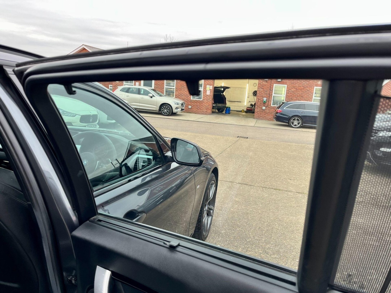 Used BMW 3 Series 2017 for sale - 77602123: Photo 24