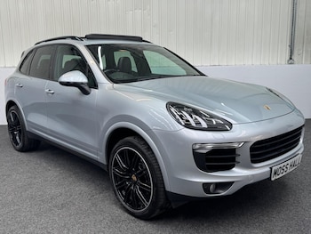 Used Porsche Cayenne 2018 for sale - 78063110: Photo