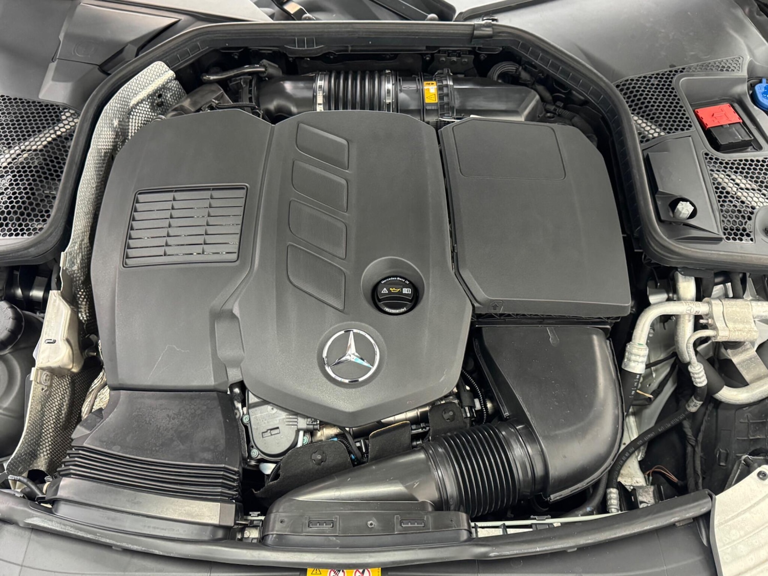 Used Mercedes-Benz C Class 2020 for sale - 76975487: Photo 24