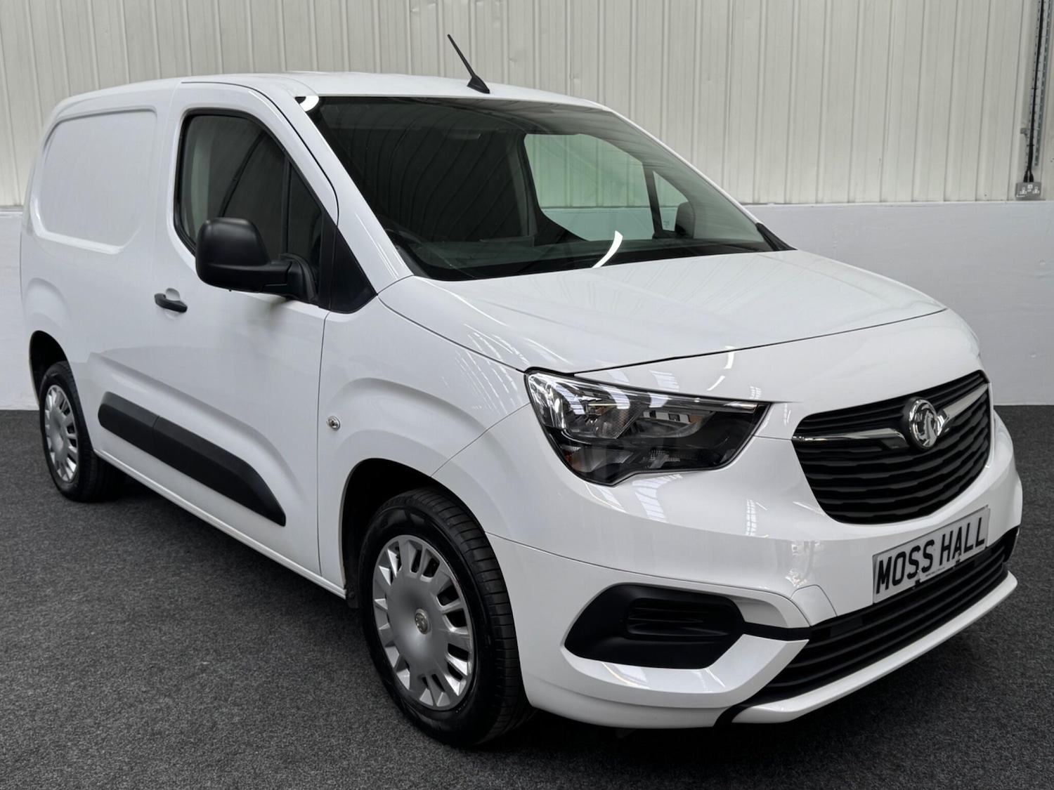 Used Vauxhall Combo 2020 for sale - 77625382: Photo 1
