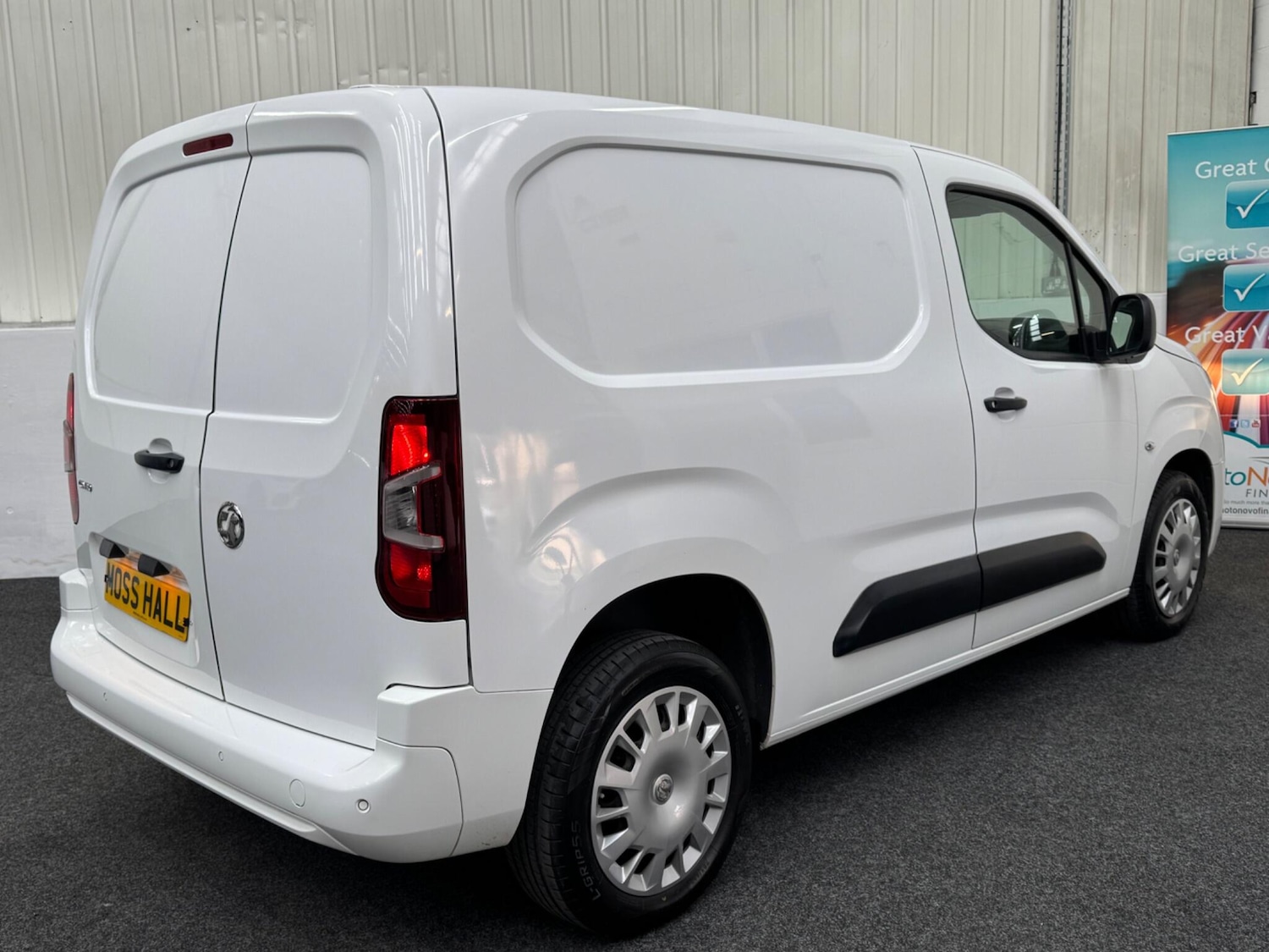 Used Vauxhall Combo 2020 for sale - 77625382: Photo 2