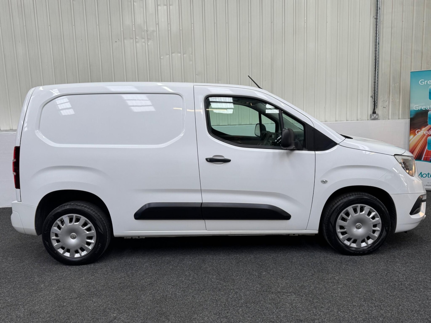 Used Vauxhall Combo 2020 for sale - 77625382: Photo 5