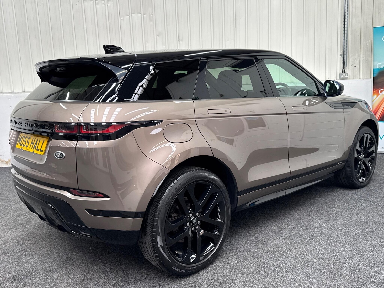 Used Land Rover Range Rover Evoque 2019 for sale - 77468295: Photo 2